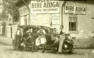 INEDIT: Fotografie de epoca din Bucuresti cu o pagina din istoria unui brand prahovean!