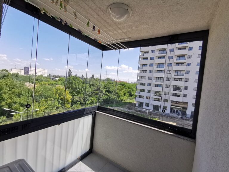 Amenajarea balconului cu sticlă: O soluție elegantă și funcțională pentru exterior