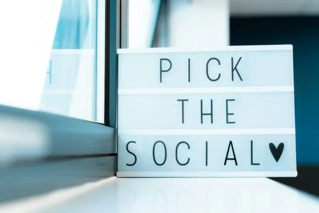 Photo common social trends mistakes